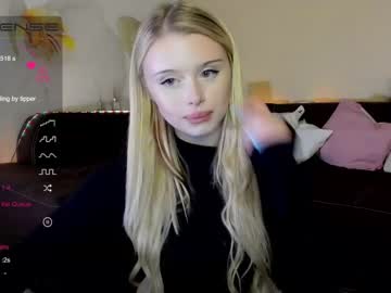 webcam girl blonde__outlaw live cam image #2638239