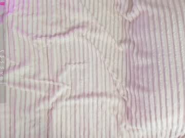 webcam girl kitty__alice live cam image #2575027
