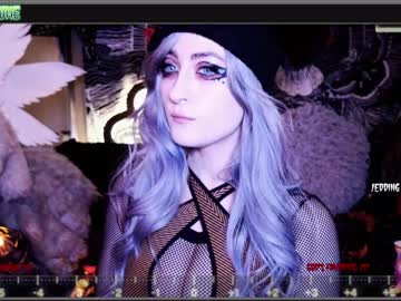 webcam girl those_darn_frigs live cam image #762331