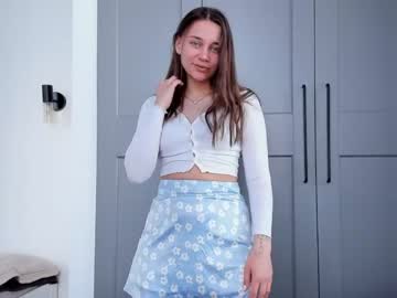 webcam girl eleonora_linn live cam image #2642299