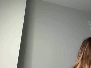 webcam girl elisa_moon live cam image #11602122