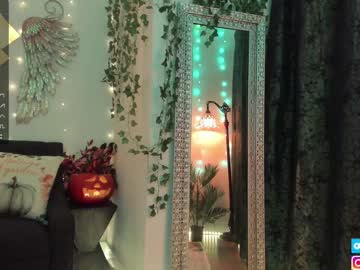 webcam girl mysticxkitty live cam image #7337186