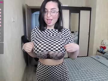 webcam girl l_o_u_i_s_e______ live cam image #2403480