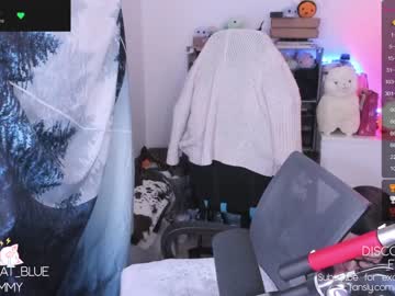 webcam girl blue_mooncat live cam image #4647790