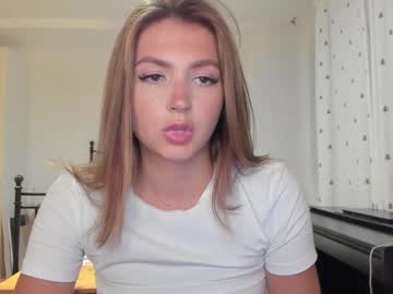 webcam girl yuppiyulia live cam image #30419