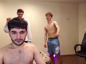 webcam man teddy_mode live cam image #1564209
