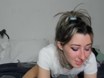 webcam girl sluttylilsister live cam image #1506253