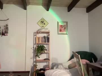 webcam girl yourfavoritegirl_ live cam image #8845759