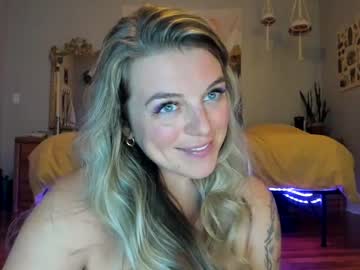 webcam girl bumble_bees45 live cam image #7050697