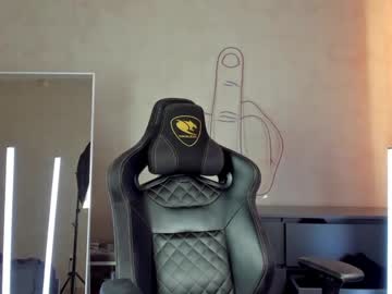 webcam man mason_warhol live cam image #9775185