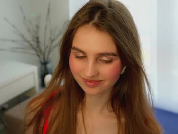 webcam girl fluffy_angel live cam image #10339275