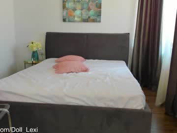 webcam girl doll_lexi live cam image #3024135