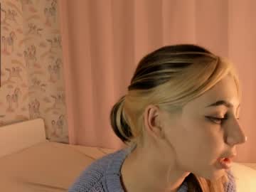 webcam girl unicorngirls live cam image #2503584