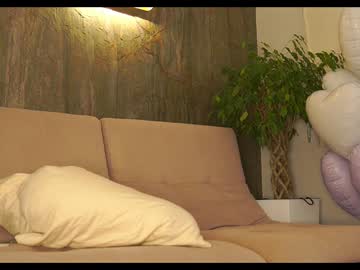 webcam girl mona_elisa live cam image #10438295