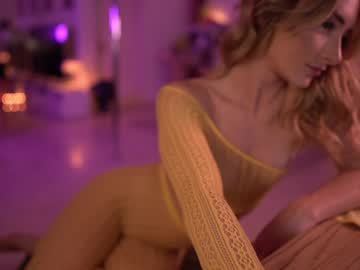 webcam girl hannahjames710 live cam image #5946300