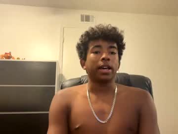 webcam man vontae1k live cam image #7340899