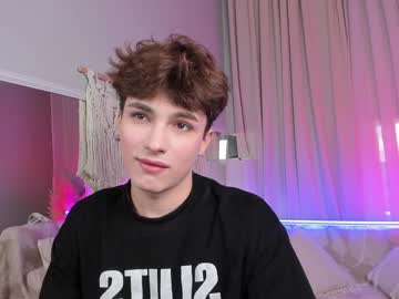 webcam man call__me_leo live cam image #11281951