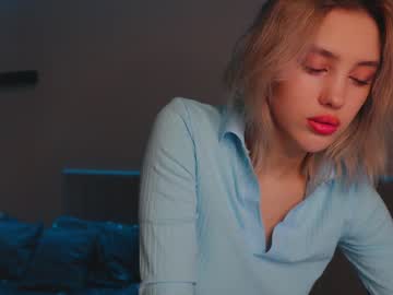 webcam girl angella_kleee live cam image #5189743