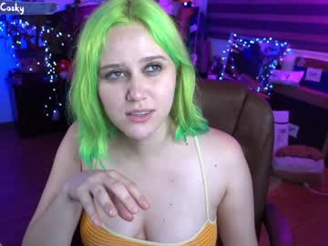 webcam girl ziny_cosky live cam image #9917835