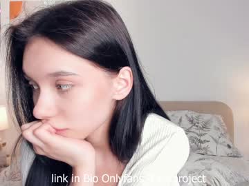 webcam girl riskyproject live cam image #12966037