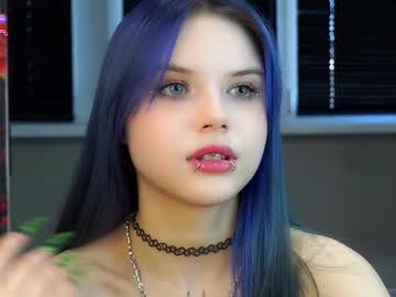 webcam girl merciabawden live cam image #12815824
