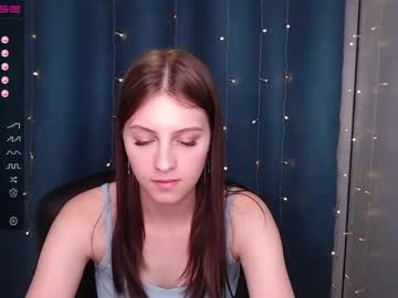 webcam girl lilliasweety live cam image #2648563