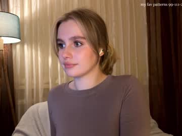 webcam girl cute_siberian_girl live cam image #9263644