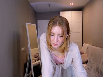 webcam girl silver_gin live cam image #9131473