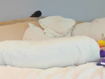 webcam girl eatmygingersnapps live cam image #11044125