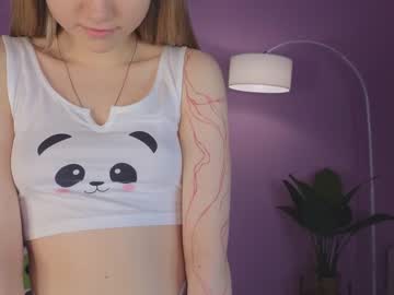 webcam girl alisia_spinnet live cam image #7790974