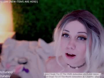 webcam girl runesy live cam image #6269514