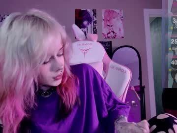 webcam girl lollyshy__ live cam image #11669139