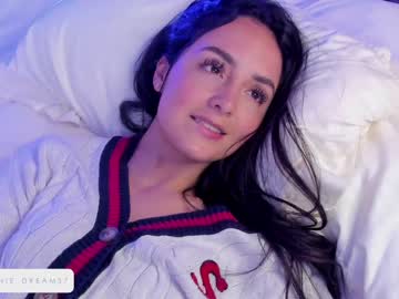 webcam girl annie_dreams live cam image #3939347