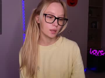 webcam girl callme_star live cam image #7362942