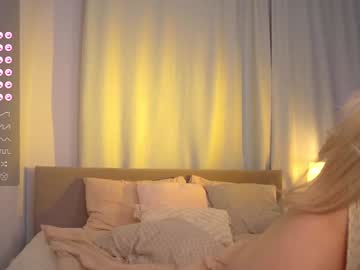 webcam girl white_godness live cam image #9533040