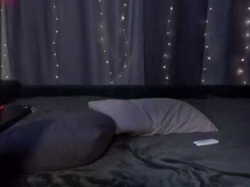 webcam couple emmy_m00n live cam image #9793310