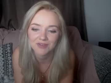 webcam girl peepshowpenny live cam image #3449676