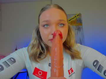 webcam girl viollasinzz live cam image #11551612