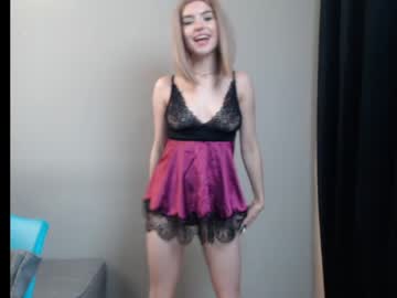 webcam girl kiki_mone live cam image #3866905