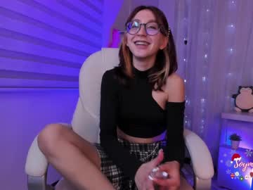 webcam girl maxinegh_ live cam image #818187