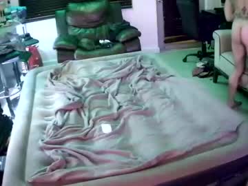 webcam man zreeves305 live cam image #6795034