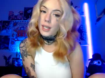 webcam girl xlunaskye live cam image #8365062
