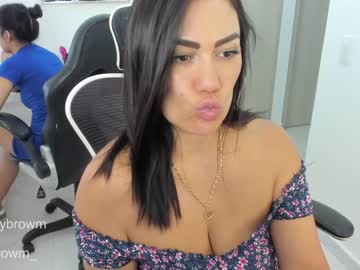 webcam couple emillybrowm live cam image #9196406