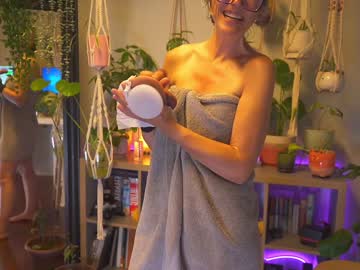 webcam girl sunniedayz live cam image #6316598