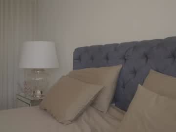 webcam girl emma_lu1 live cam image #10377822