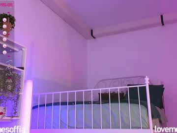 webcam girl kittymeow_xxx live cam image #6005911