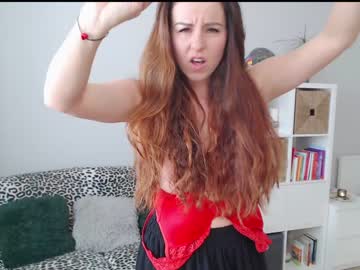 webcam girl emerald_kittycat live cam image #1578395