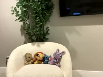 webcam girl itsfrancesca live cam image #10584915
