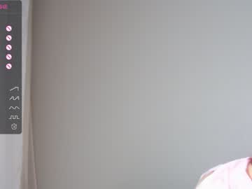 webcam girl princessasiana live cam image #7401835