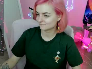 webcam girl red_bestie_ live cam image #11875376